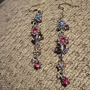 Elegant Pink and Silver Flower Stone Earrings New beautiful earrings.